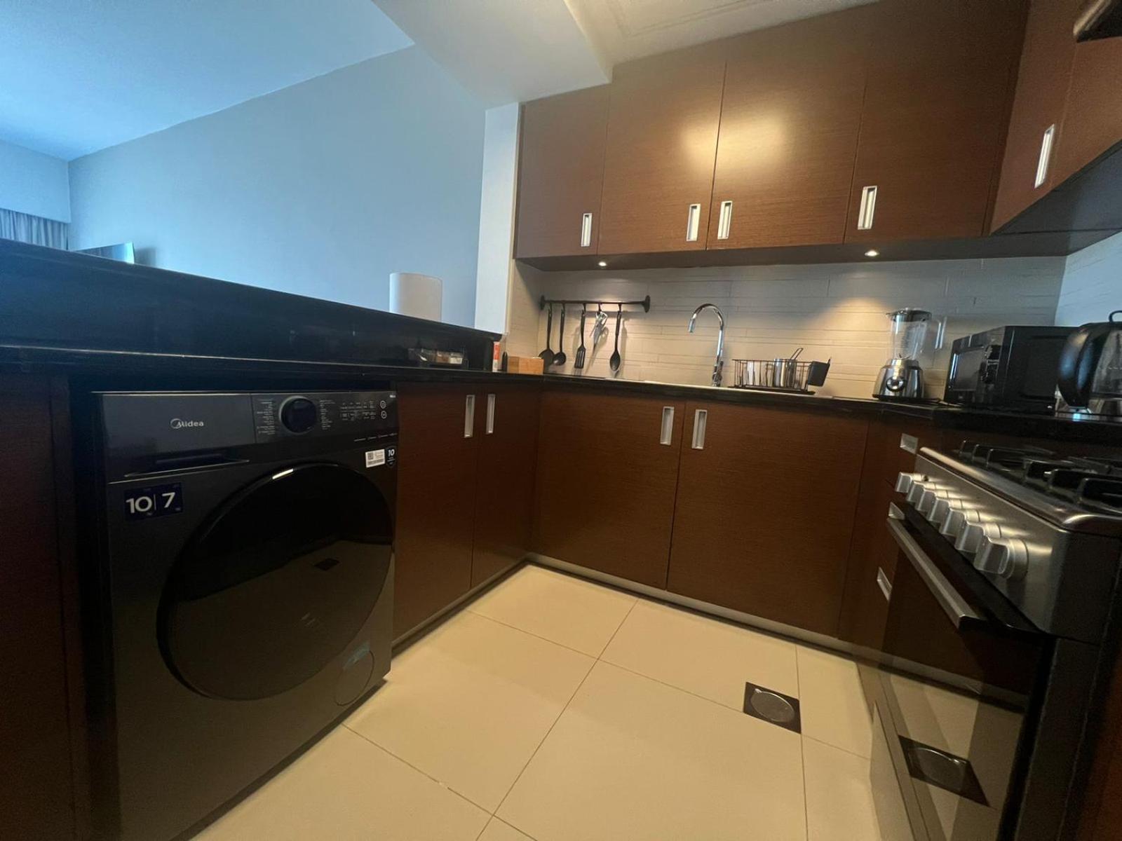 Dinar Home อาบูดาบี ภายนอก รูปภาพ